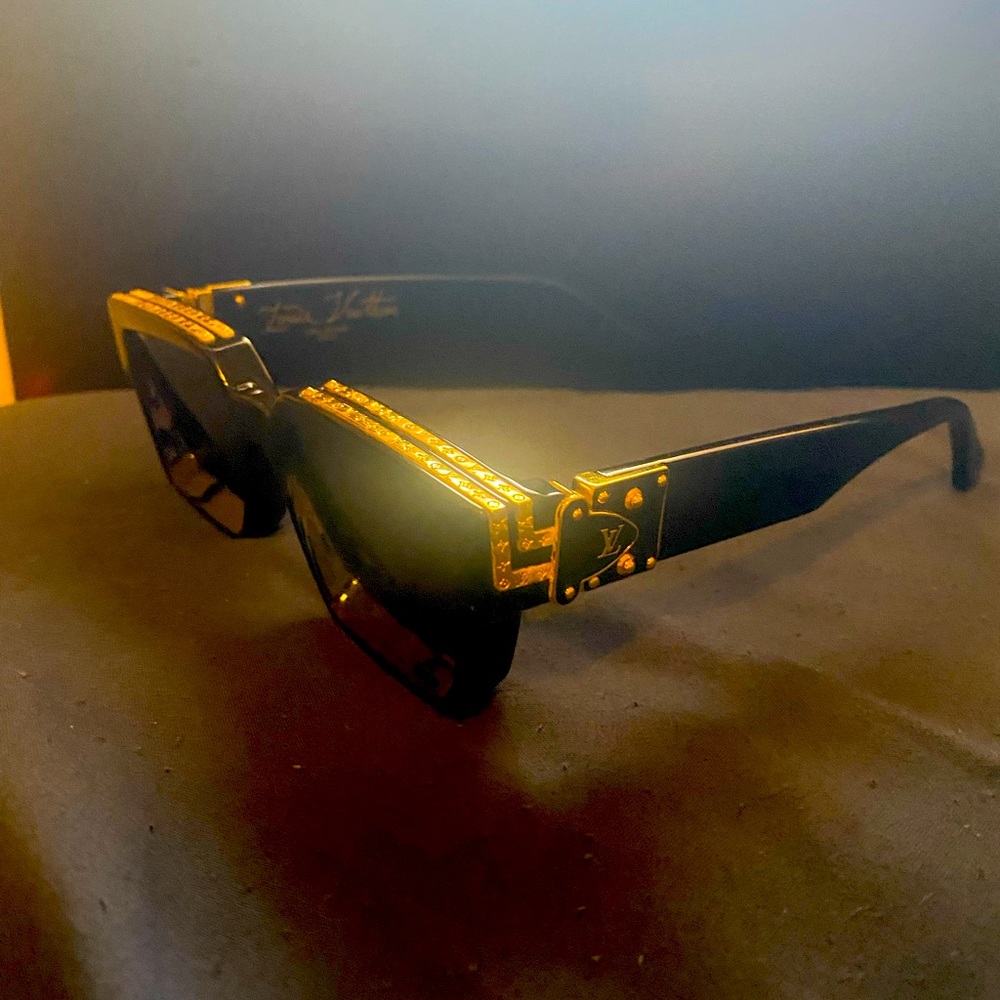 Louis Vuitton 1.1 Millionaires Sunglasses Western Bridge